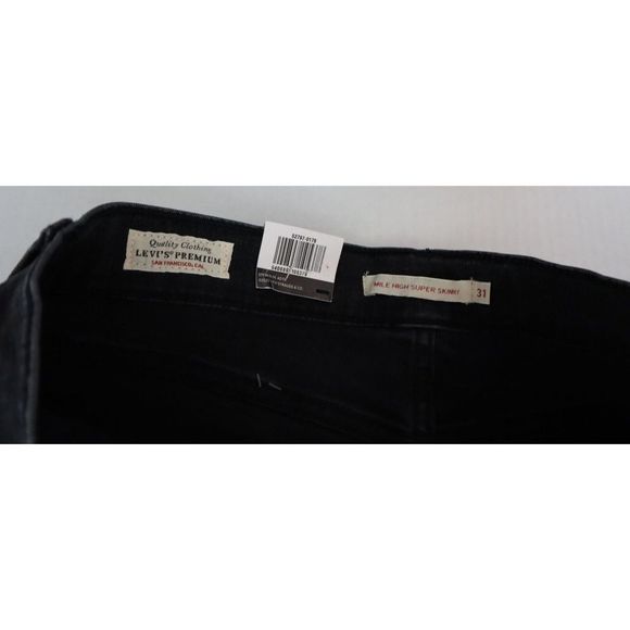 Levi's 720 Women's Sz 31 Black Mile High-Rise Super Skinny Jeans - Picture 3 of 7